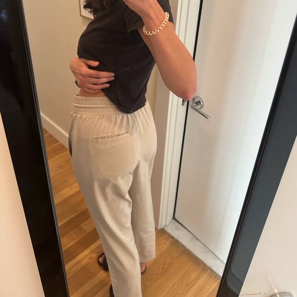 GapFit High Rise Runaround Pant - Picture 2 of 3